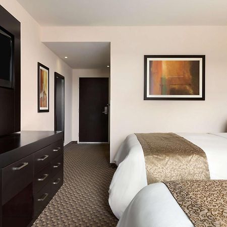 Doubletree By Hilton Queretaro Hotel Buitenkant foto