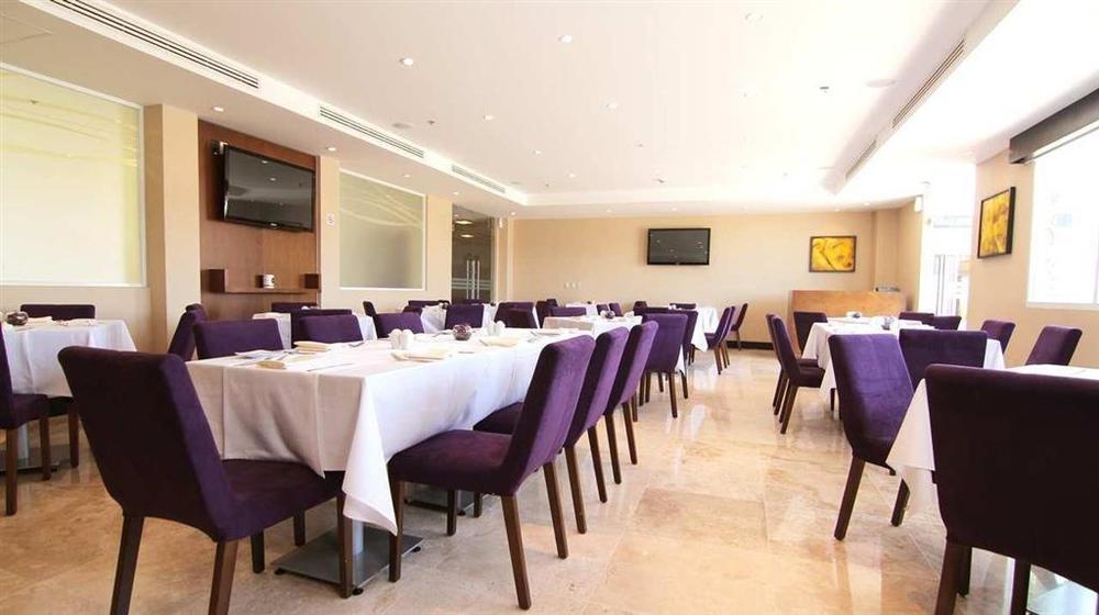 Doubletree By Hilton Queretaro Hotel Restaurant foto