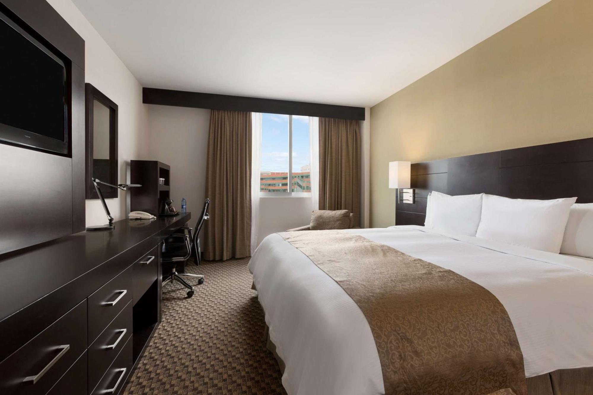 Doubletree By Hilton Queretaro Hotel Buitenkant foto