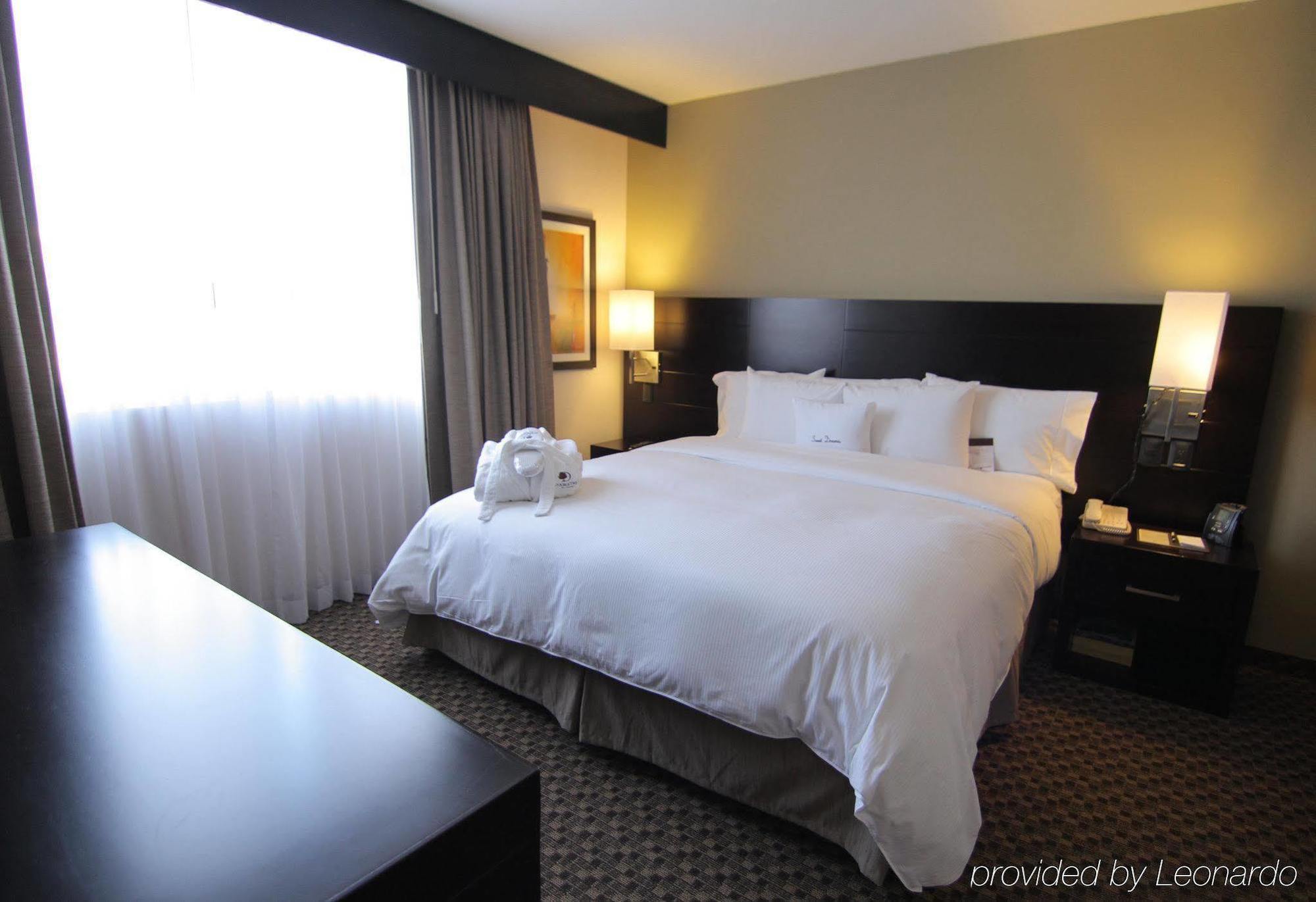 Doubletree By Hilton Queretaro Hotel Buitenkant foto